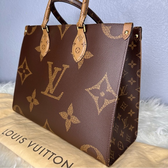 LOUIS VUITTON ON THE GO -MM Size in Monogram Reverse - Picture 5 of 16